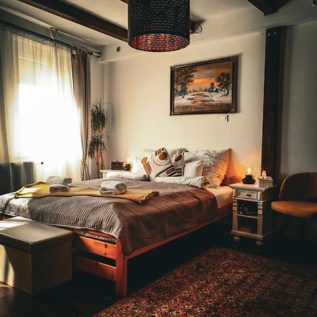 Kishaz Apartman Eger Exterior foto